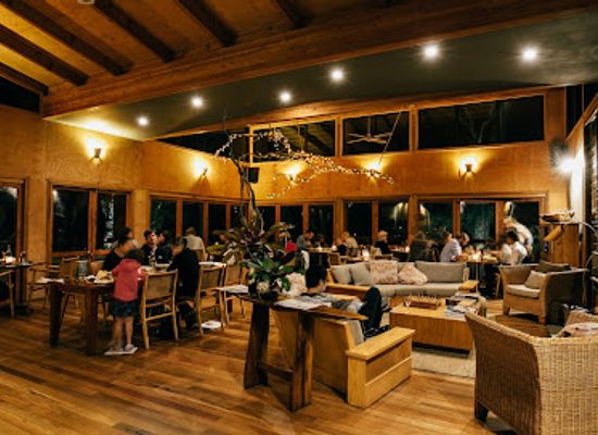 australia/jervis-bay/bar/the-gunyah-restaurant-at-paperbark-camp