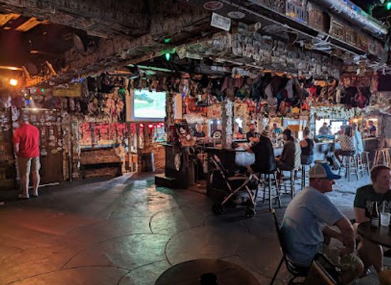 florida/florida-keys/bar/capt-tony-s-saloon