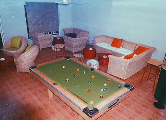 malawi/lilongwe/city-centre/bar/the-hideout-lounge