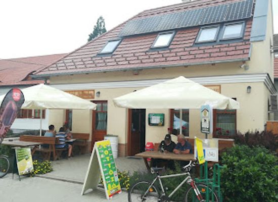 hungary/bakony/bar/fusti-sorozo-lottozo