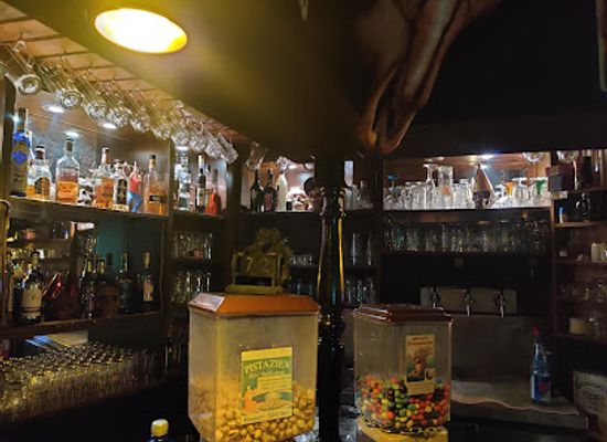 germany/frankfurt/sachsenhausen/bar/speak-easy