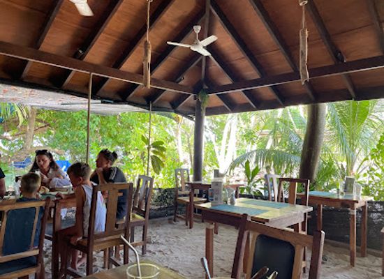 maldives/fulidhoo/bar/faru-cafe