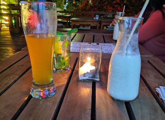 ecuador/puerto-ayora/bar/bongo-bar