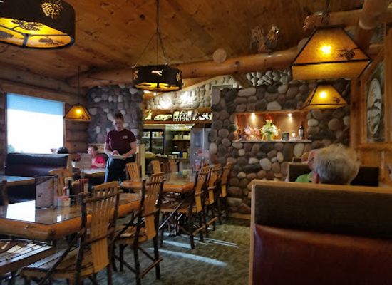 wisconsin/baraboo-range/bar/log-cabin-family-restaurant