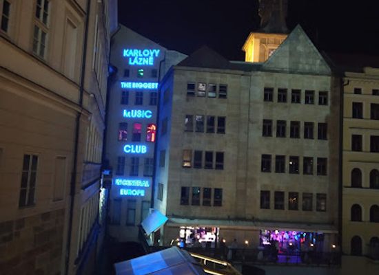 czechia/ore-mountains/bar/ice-pub