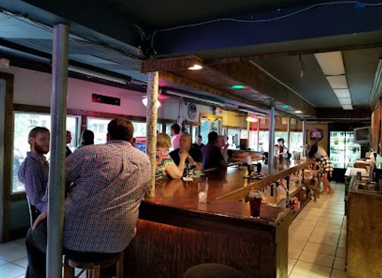 alabama/central-alabama/bar/crestwood-tavern