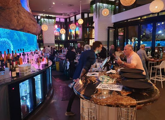 australia/surfers-paradise/bar/white-rhino-bar-eats