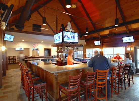 indiana/the-ohio-river-valley/bar/willie-s-sports-cafe-hidden-valley