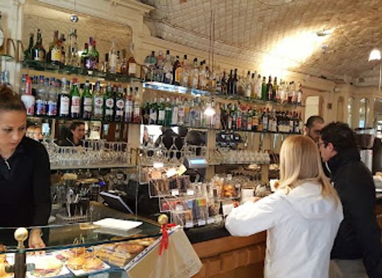 italy/genoa/centro-storico/bar/caffe-degli-specchi