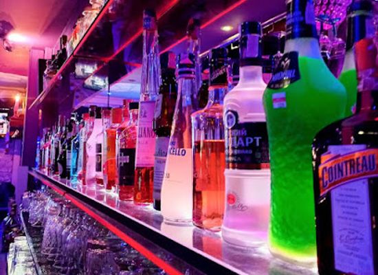 thailand/pattaya/bar/v-lounge-11-ice-room