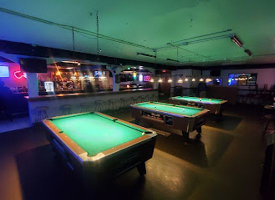 wisconsin/green-bay/bar/old-school