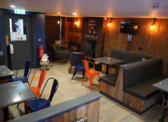 united-kingdom/northern-ireland/bar/the-scotch-house-bar