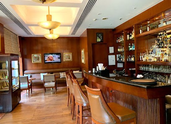 india/delhi/saket/bar/the-lounge-bar-sheraton-new-delhi-hotel