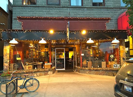idaho/sandpoint/bar/baxters-on-cedar