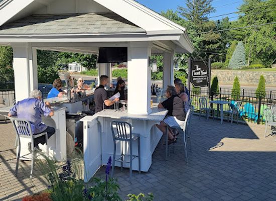 maine/ogunquit/bar/the-front-yard