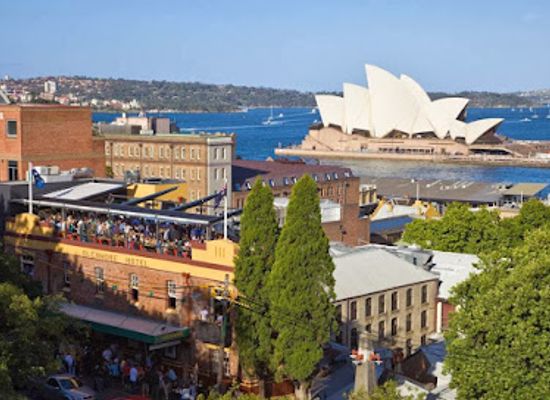 australia/far-west/bar/the-glenmore-hotel