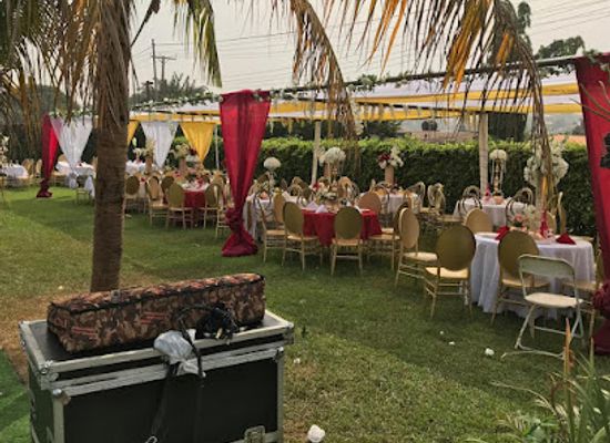 ghana/kumasi/bar/tiki-bar-garden
