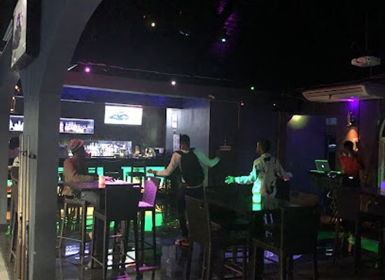 jamaica/ocho-rios/bar/club-q-s