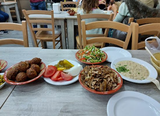 israel/akko/bar/falafel-shmasya