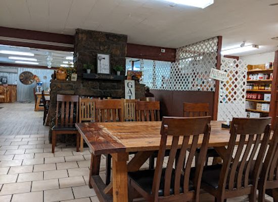 oklahoma/eufaula-lake/bar/dobber-s-roadhouse