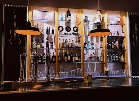 spain/avila/bar/gu-go
