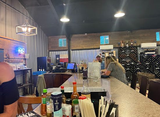 texas/edwards-plateau/bar/upscale-saloon