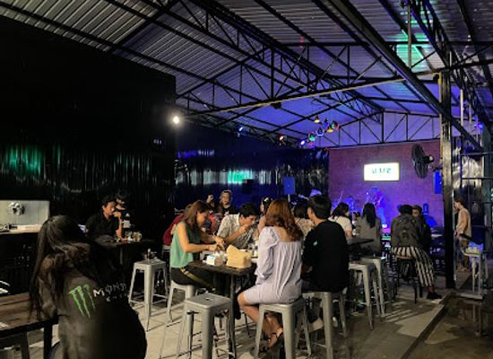 thailand/samut-prakan/bar/1-2