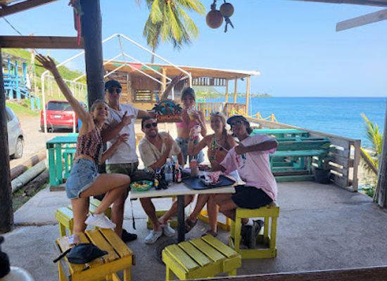saint-kitts-and-nevis/mount-liamuiga/bar/rum-dawg-beach-bar-grill