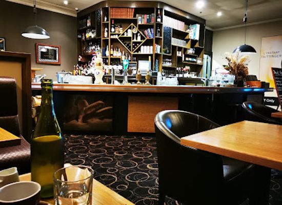 new-zealand/southland/bar/buster-crabb