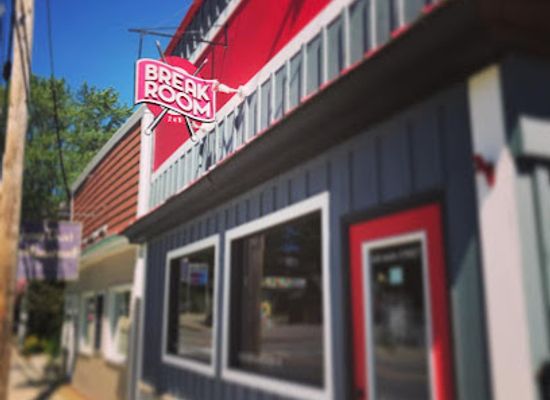 maine/oxford-county/bar/breakroom-248