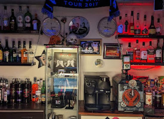 latvia/riga/old-town/bar/dm-bar-riga