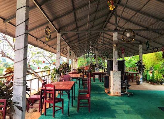 laos/vang-vieng/bar/tubing-bar