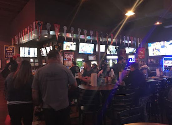 utah/goblin-valley/bar/canyons-edge-sports-pub