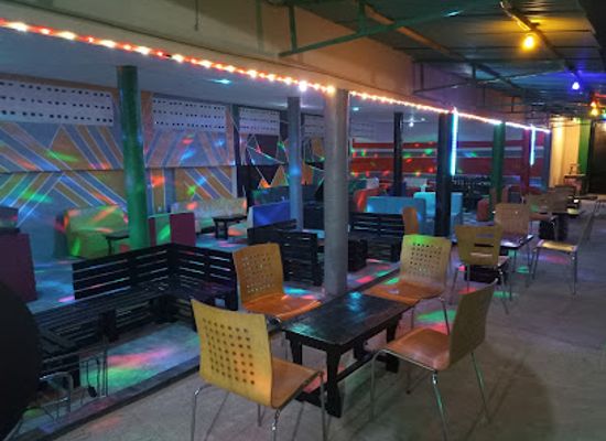 benin/porto-novo/bar/le-cyclone-bar-restaurant-de-porto-novo