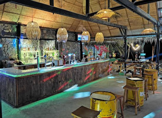 vietnam/phu-quoc/bar/ocsen-beach-bar-club