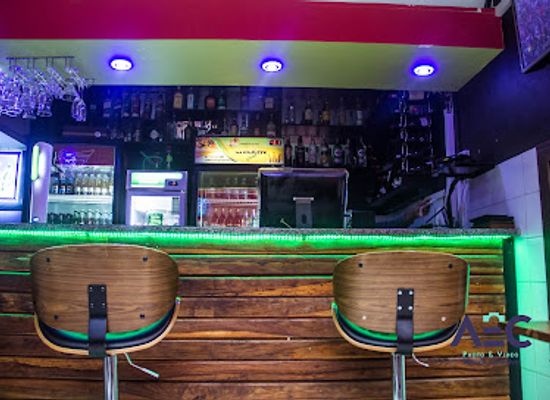 mozambique/maputo-province/bar/chicken-pub