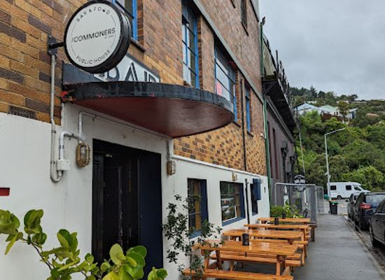 new-zealand/canterbury/bar/the-commoners-bar