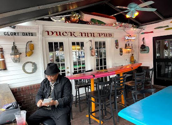 massachusetts/cape-cod/bar/duck-inn-pub