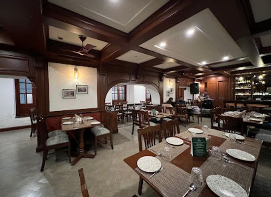 india/himalayan-mountains/bar/the-tavern-mussoorie
