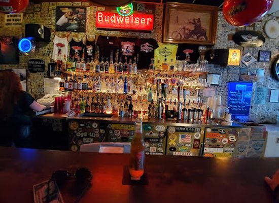 iowa/little-switzerland/bar/leroy-brown-s