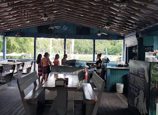 florida/north-florida/bar/swampy-s-bar-grille