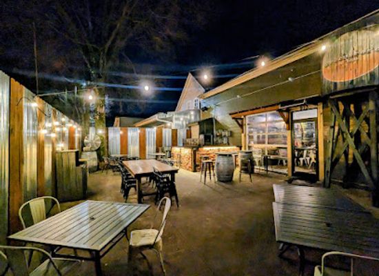 north-carolina/piedmont-triad/bar/913-whiskey-bar-and-southern-kitchen