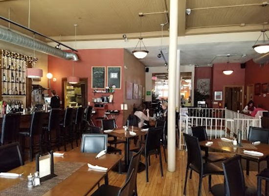 wisconsin/oshkosh/bar/gardina-s-kitchen-bar