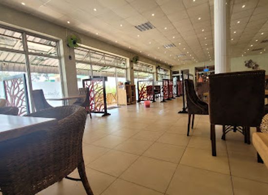 uganda/fort-portal/bar/cafe-de-forte