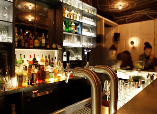 germany/munich/maxvorstadt/bar/james-t-hunt-bar