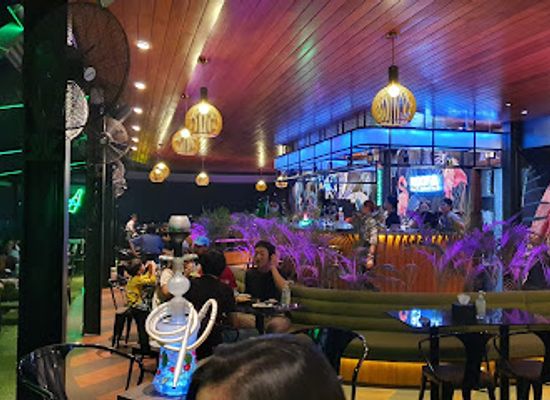 myanmar-burma/yangon/bahan/bar/roof-alchemy