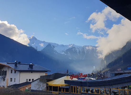 austria/zillertal-alps/bar/yeti-bar