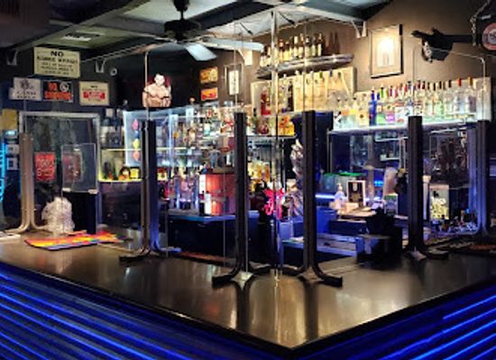 california/palm-springs/tahquitz-river-estates/bar/tool-shed