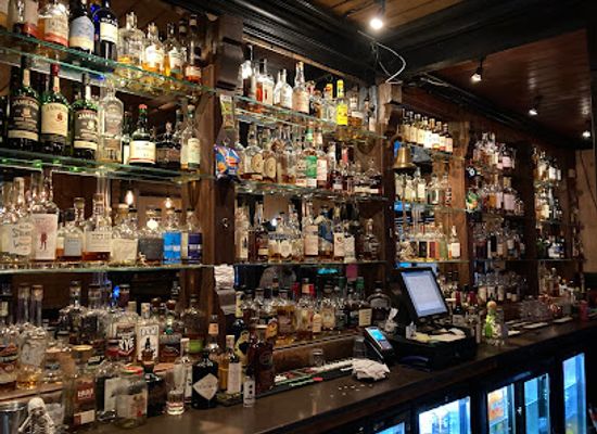 iceland/fimmvorduhals-pass/bar/dillon-whiskey-bar