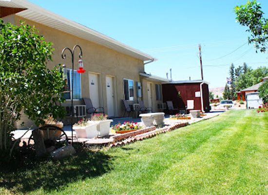 utah/bryce-canyon-national-park/bar/bybee-s-steppingstone-motel